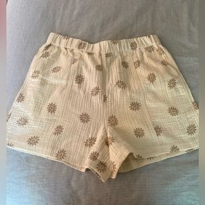 Madewell muslin shorts in Ivory with Daisy print size XL
